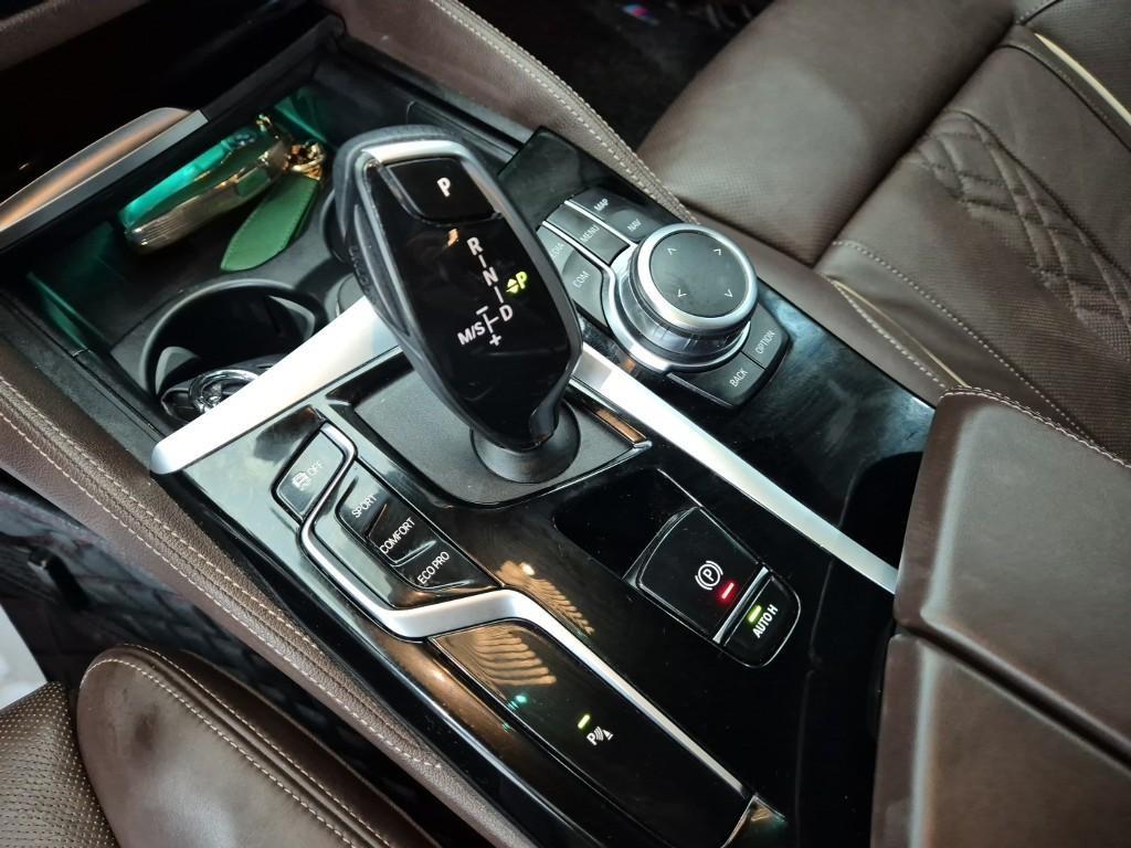 BMW 5 Series - Vista 8