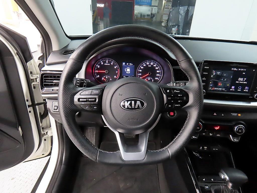 KIA Stonic - Vista 9