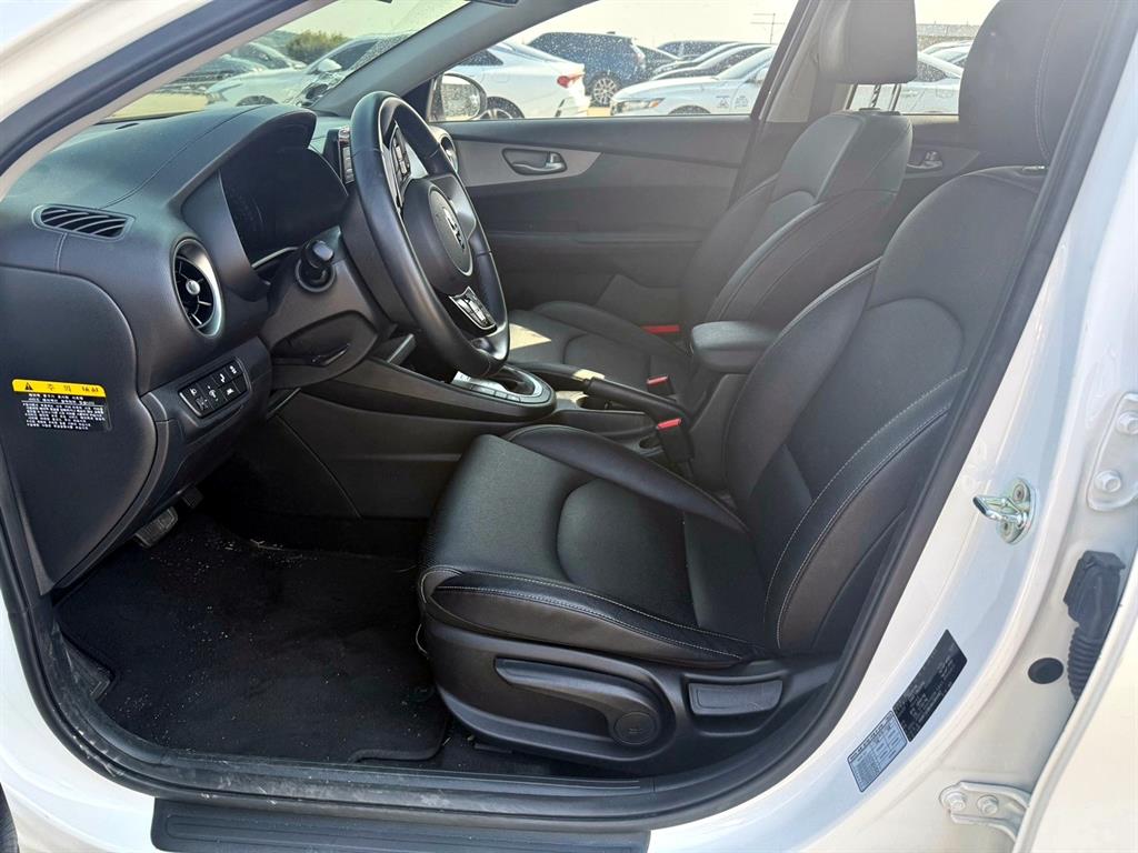KIA K3 - Vista 8
