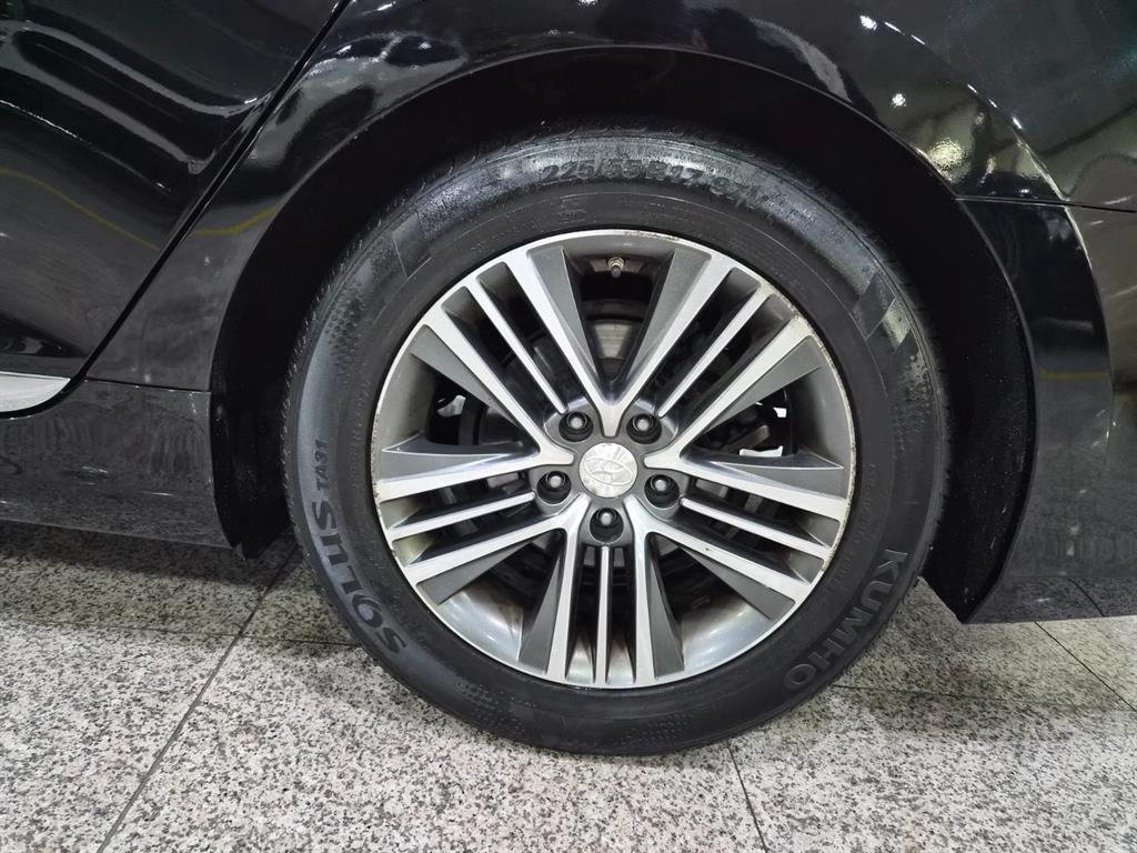 HYUNDAI Grandeur 2014 Negro - Importación desde Corea - HF Imports Iquique - Foto 19
