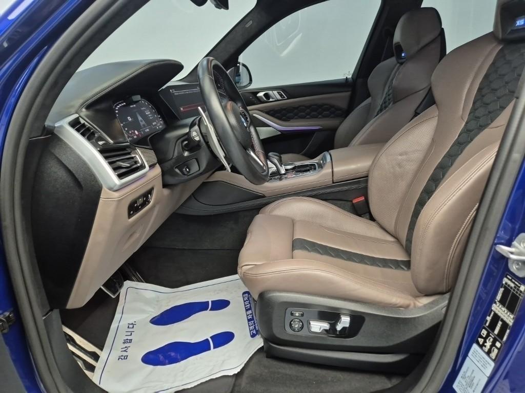 BMW X5M - Vista 10