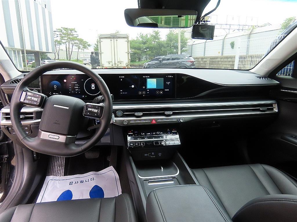 HYUNDAI Grandeur - Vista 7