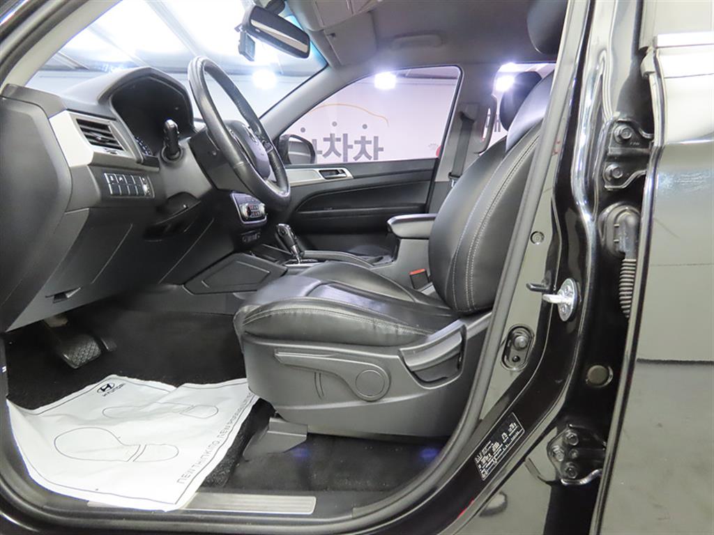 Ssangyong Rexton - Vista 5