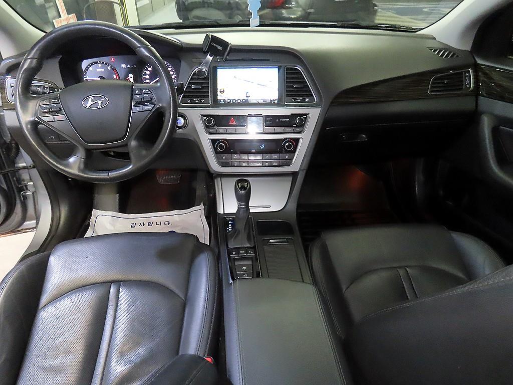 HYUNDAI Sonata - Vista 10