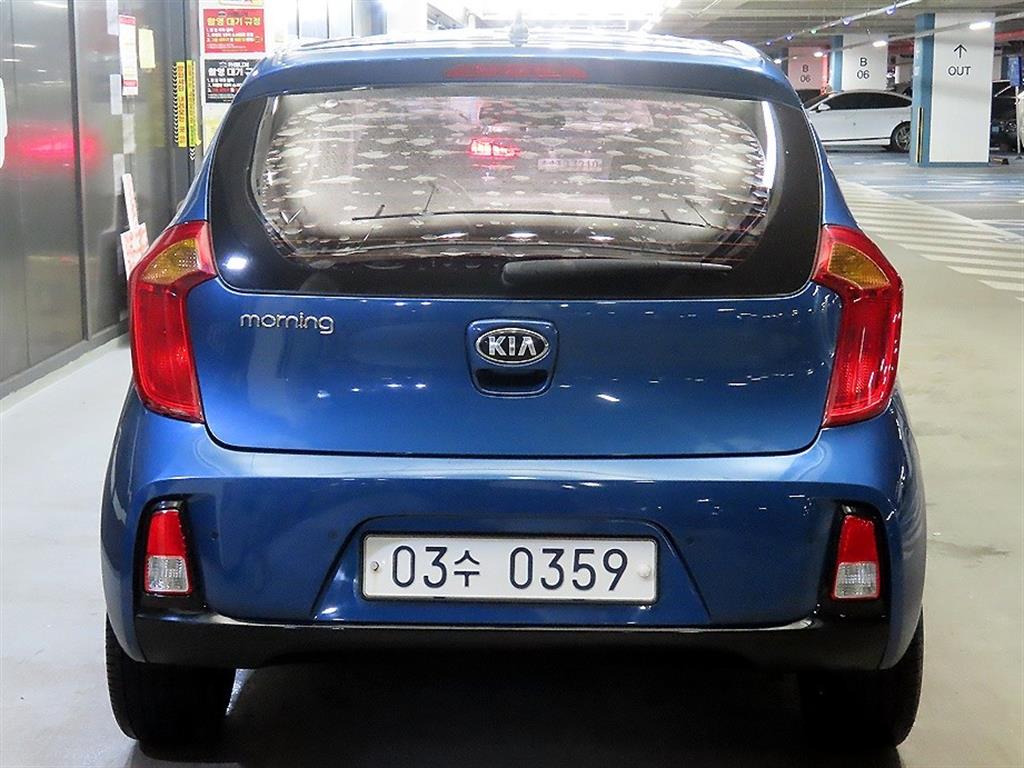 KIA Morning - Vista 5