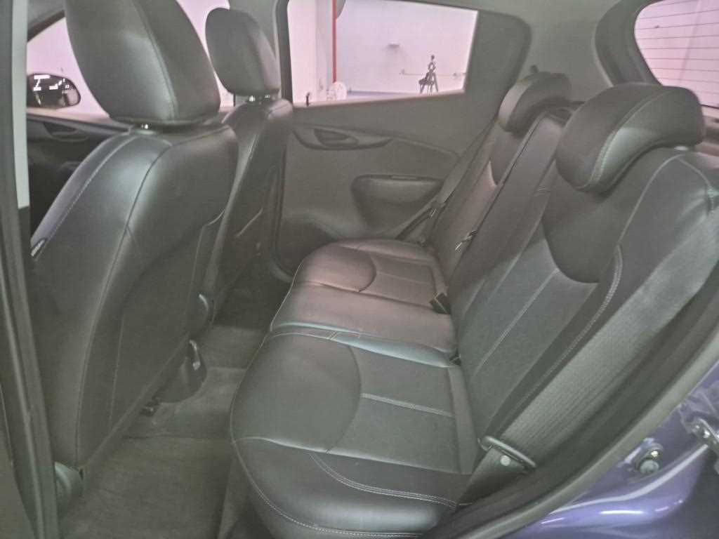 Chevrolet Spark - Vista 12