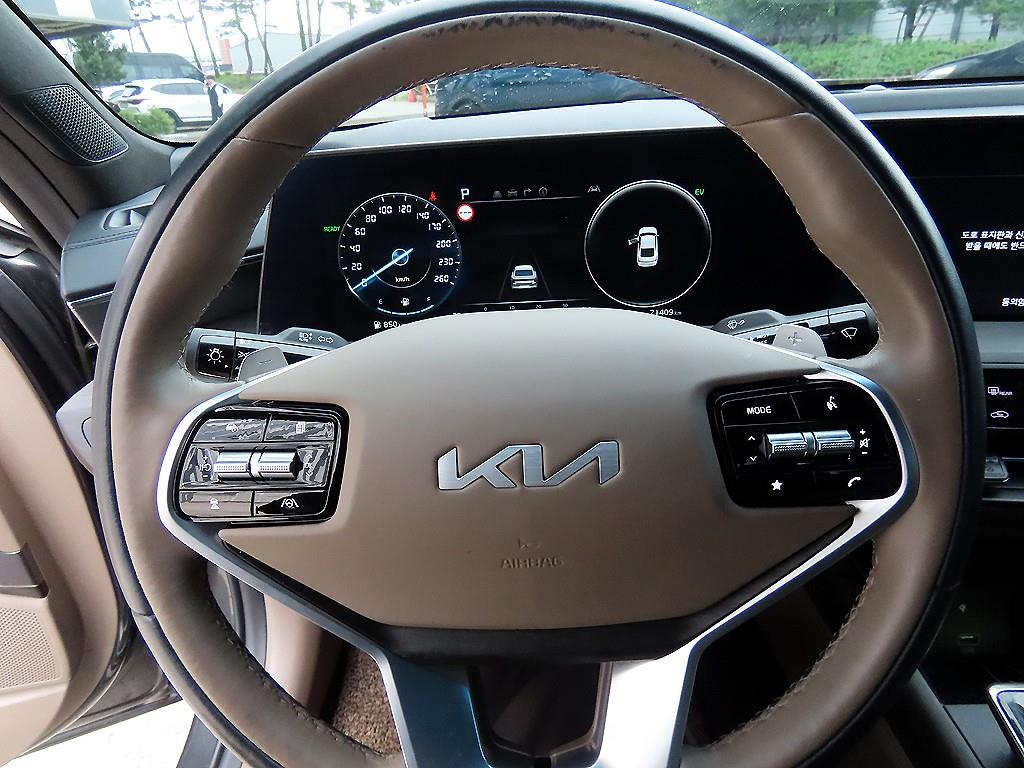 KIA K8 - Vista 8