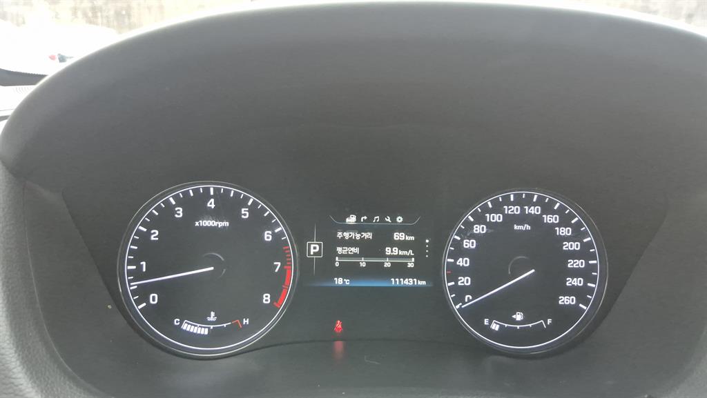 HYUNDAI Genesis - Vista 12