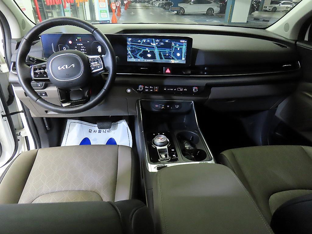 KIA Carnival - Vista 10