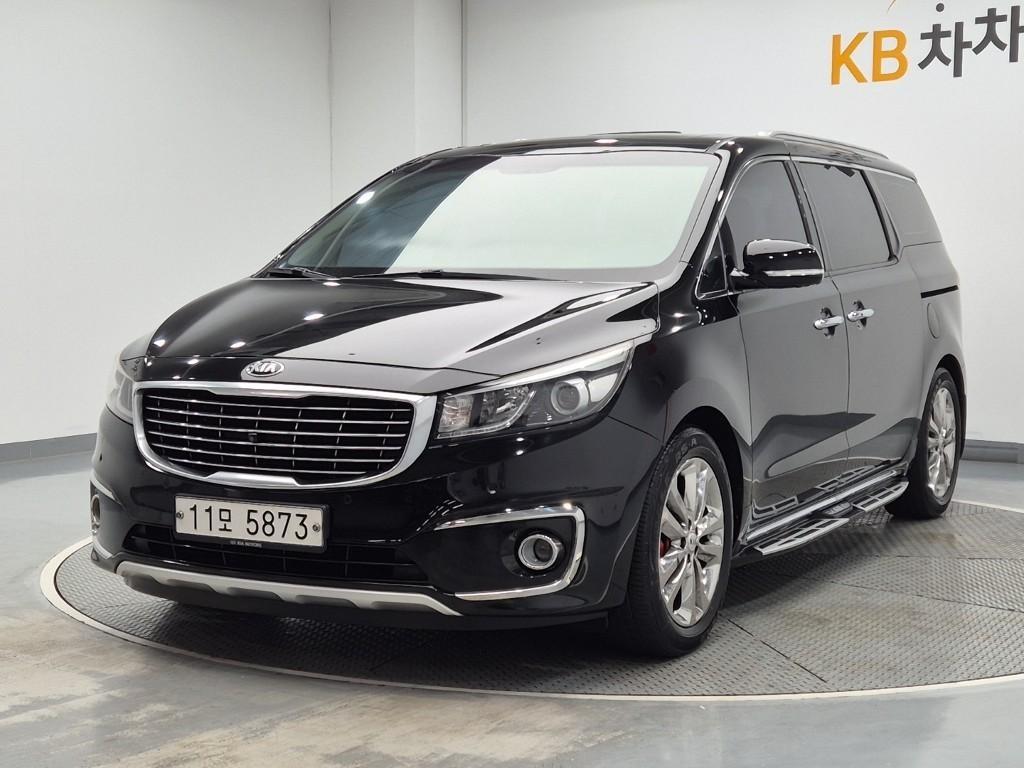 KIA Carnival 2016 Negro - Importación desde Corea - HF Imports Iquique - Foto 1