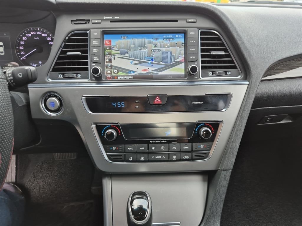 HYUNDAI Sonata - Vista 9