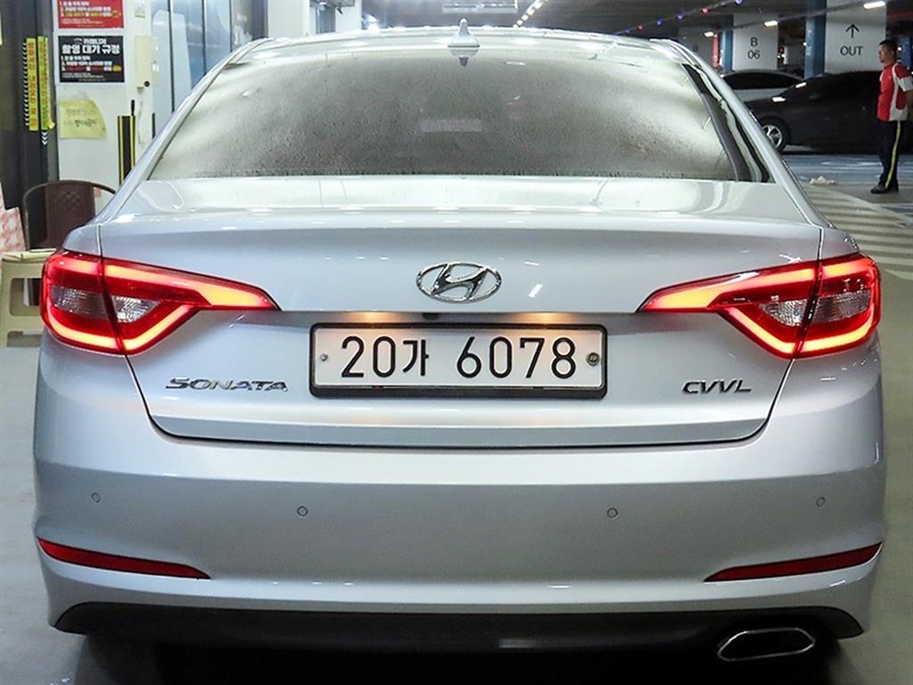 HYUNDAI Sonata - Vista 5