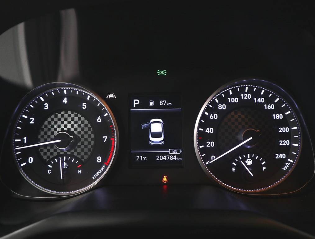 HYUNDAI Avante - Vista 6