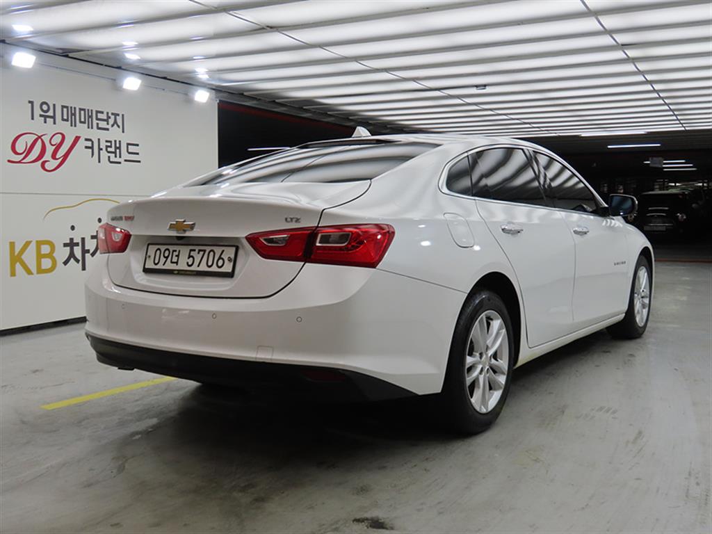 Chevrolet Malibu - Vista 4