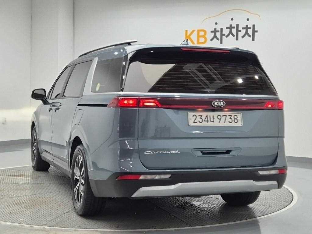 KIA Carnival - Vista 2
