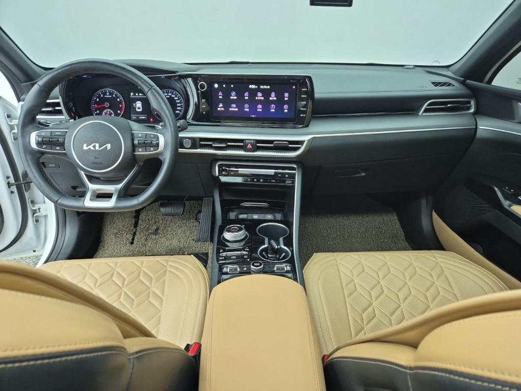 KIA K5 - Vista 5
