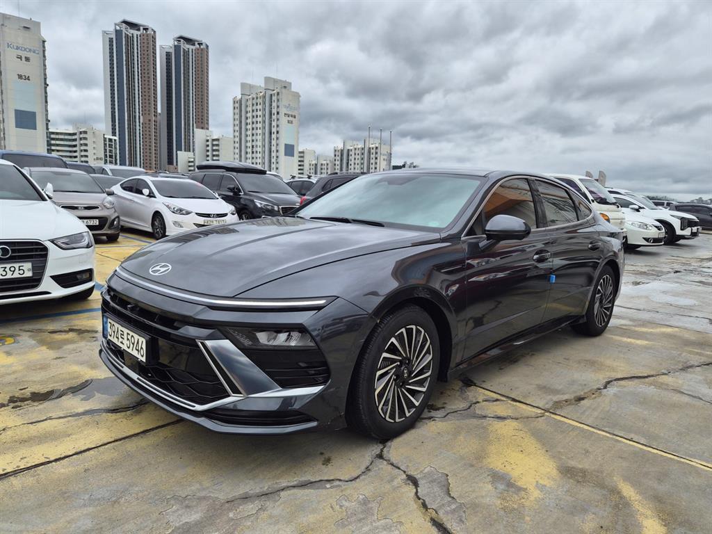 HYUNDAI Sonata - Vista 2