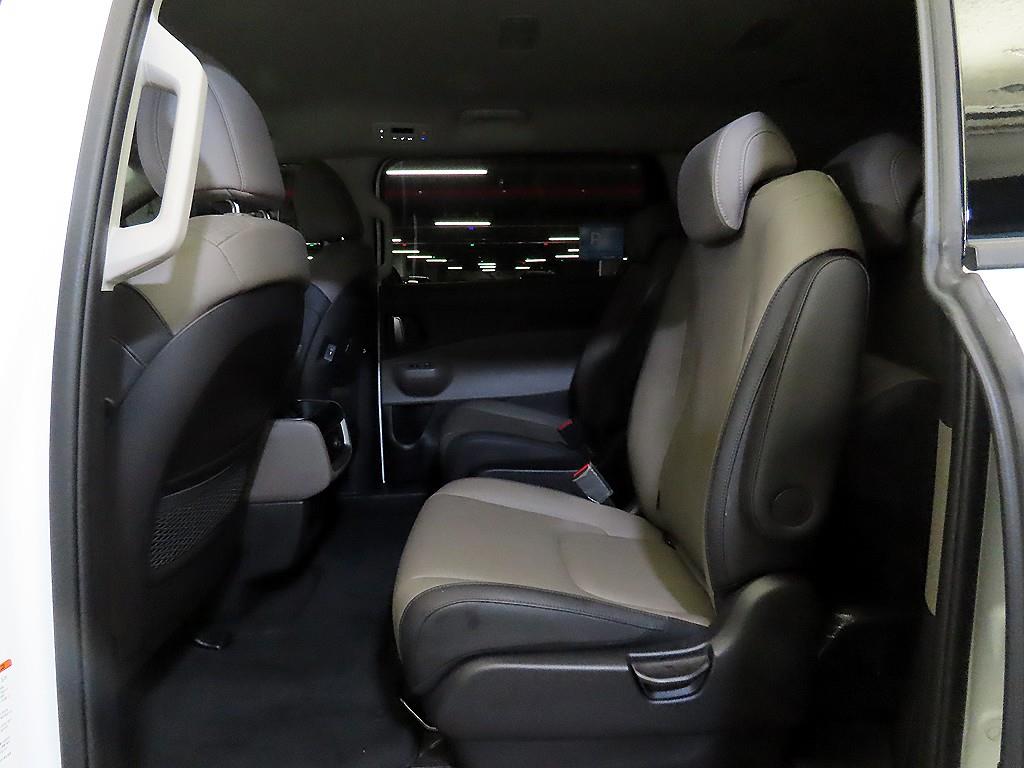 KIA Carnival - Vista 7