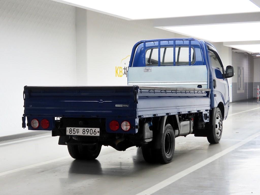 Small Truck Cargo (small) - Vista 3