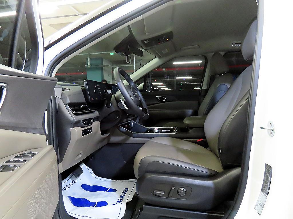 KIA Carnival - Vista 6