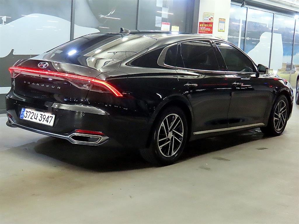 HYUNDAI Grandeur - Vista 4