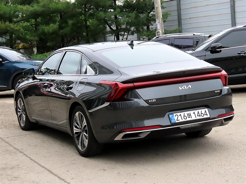 KIA K8 - Vista 3