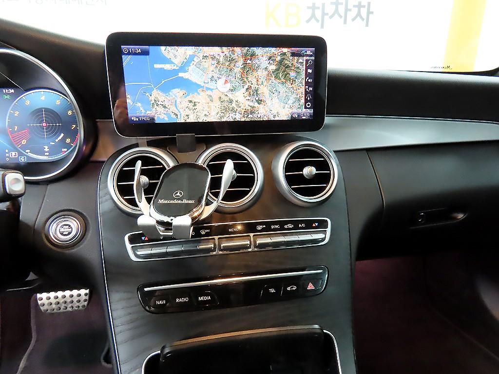 Mercedes Benz C Class - Vista 11