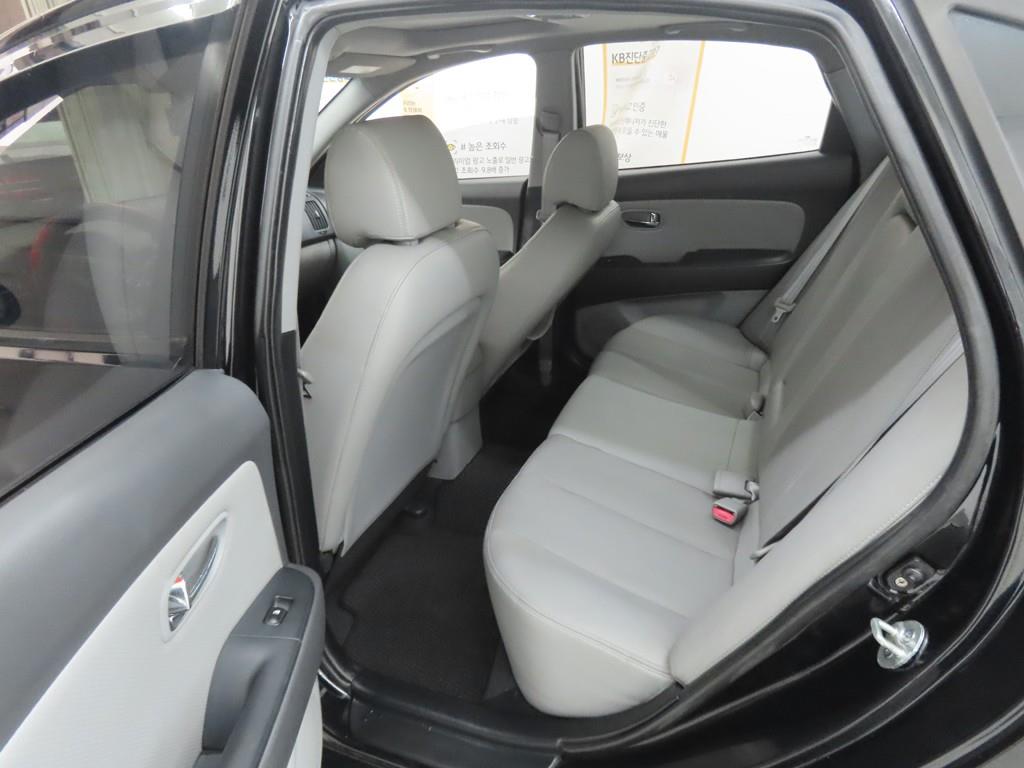 HYUNDAI Avante - Vista 6