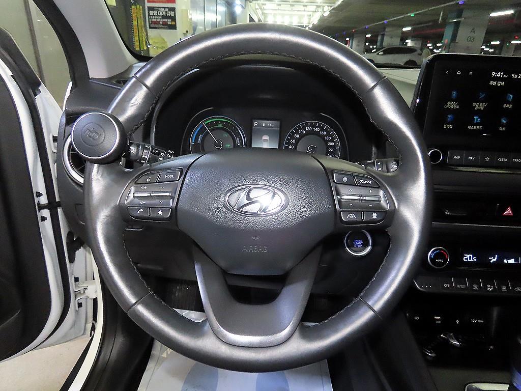 HYUNDAI Kona - Vista 8