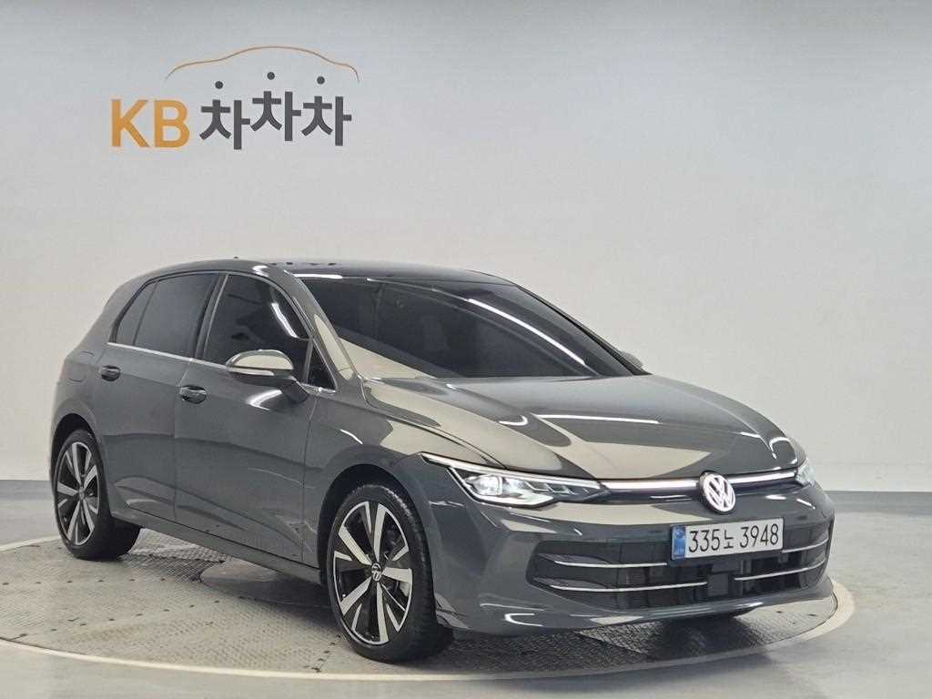 Volkswagen Golf - Vista 4