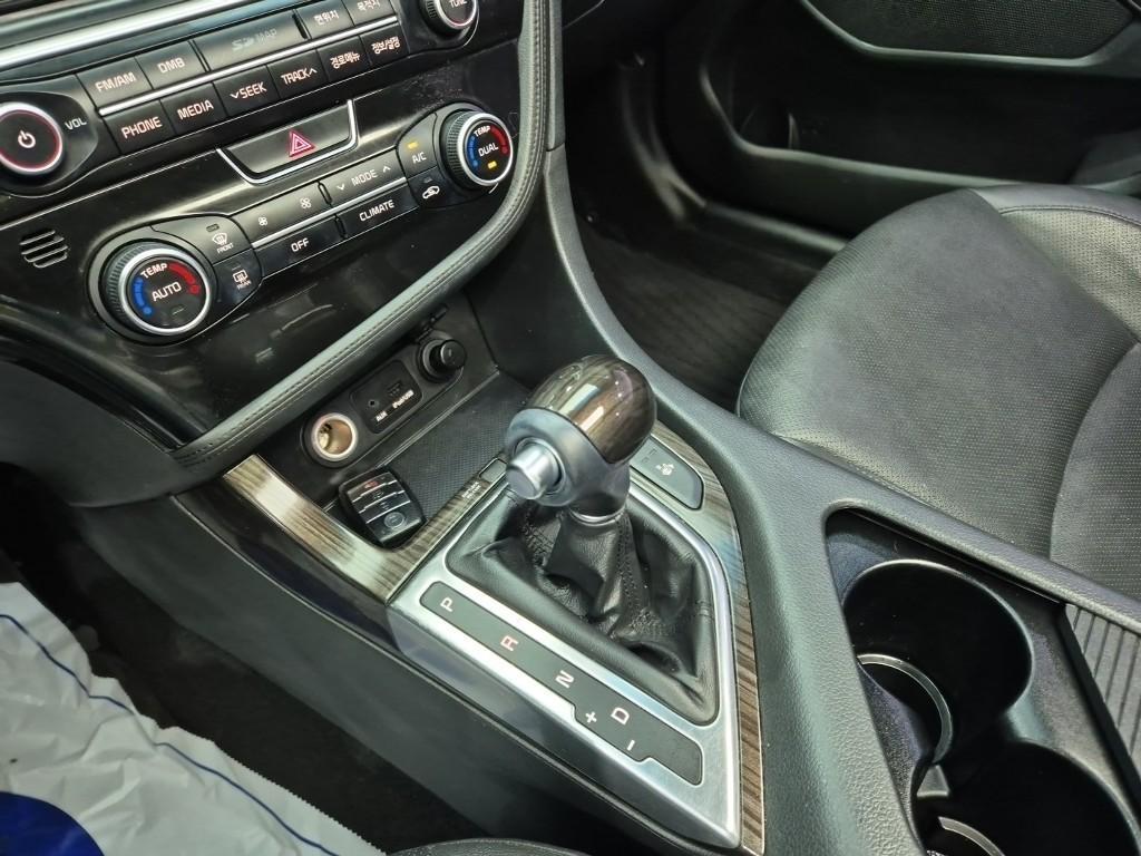 KIA K5 - Vista 9