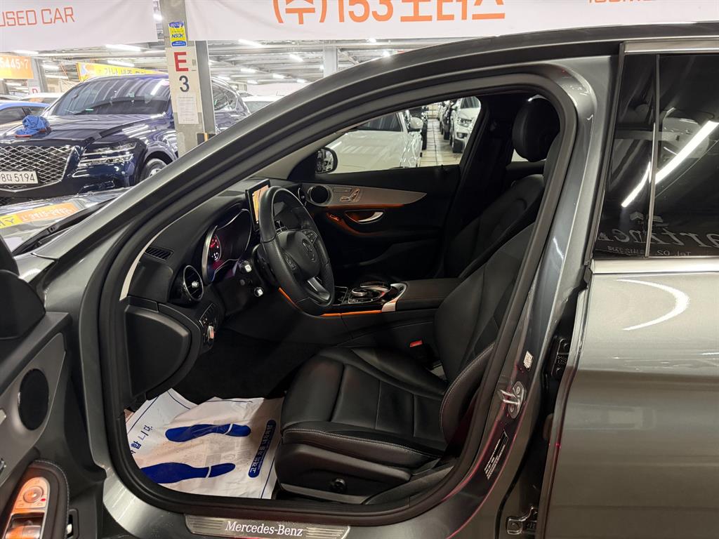 Mercedes Benz C Class - Vista 12