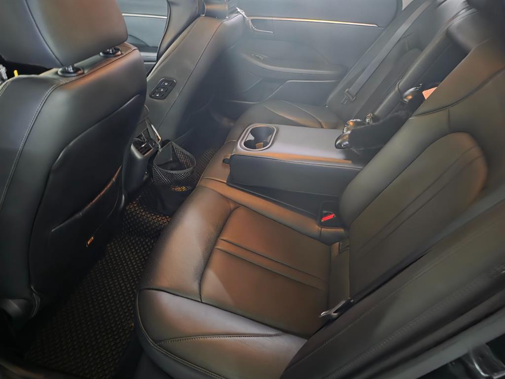 HYUNDAI Sonata - Vista 6