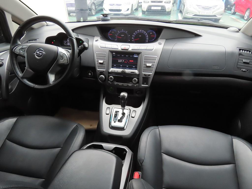 Ssangyong Korando - Vista 5
