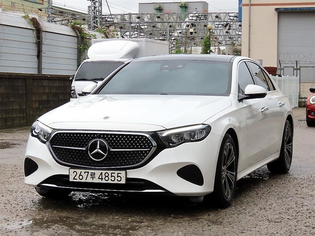 Mercedes Benz E class - Vista 2