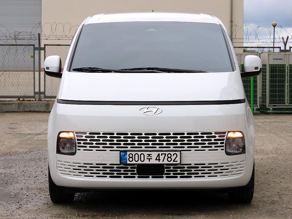 HYUNDAI Staria 2024 Blanco - Importación desde Corea - HF Imports Iquique - Foto 1