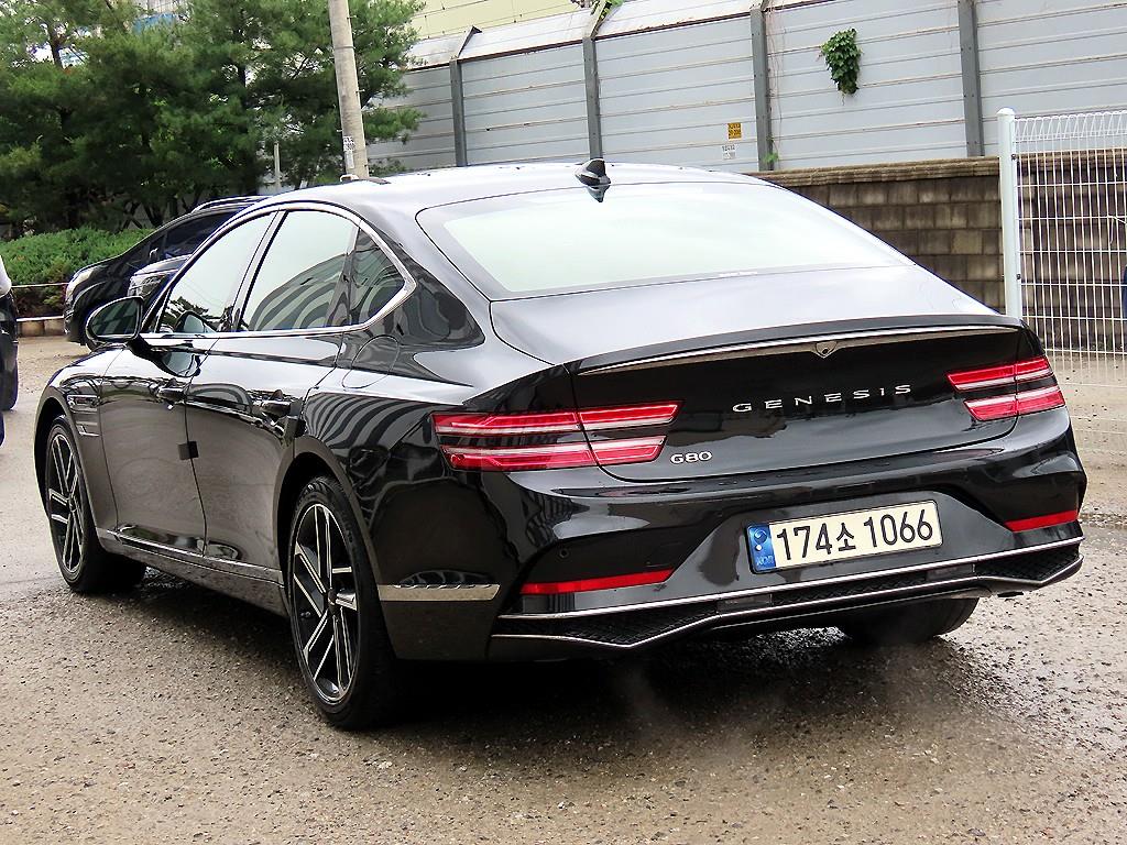 Genesis G80 - Vista 3