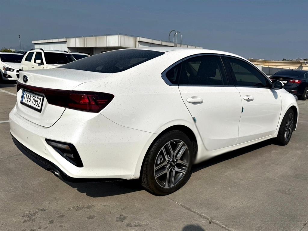KIA K3 - Vista 5