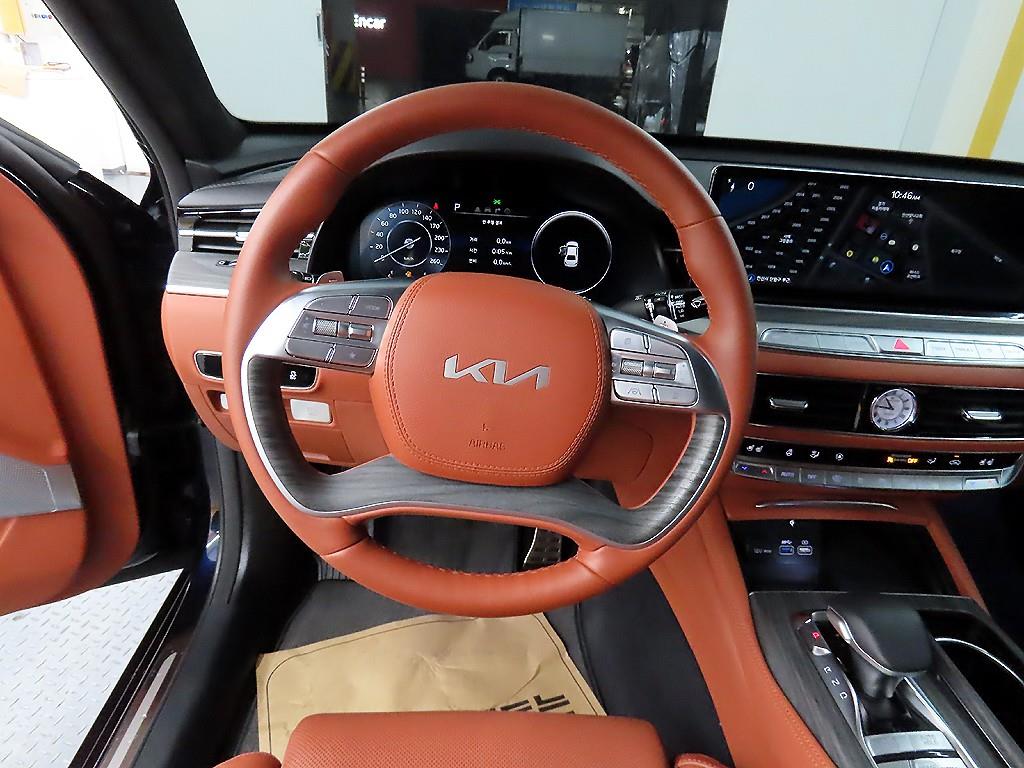KIA K9 - Vista 9
