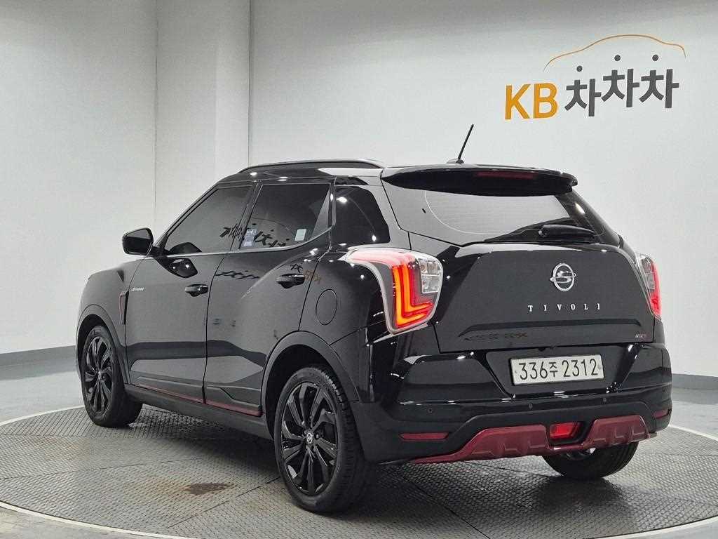 Ssangyong Tivoli - Vista 2