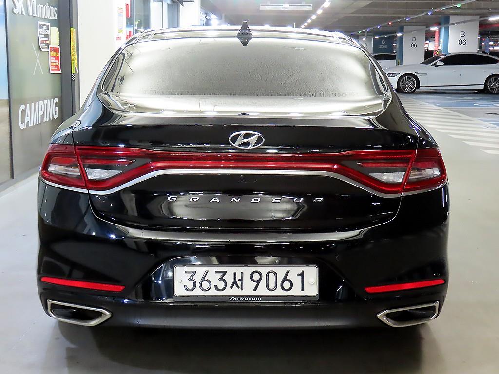HYUNDAI Grandeur - Vista 5