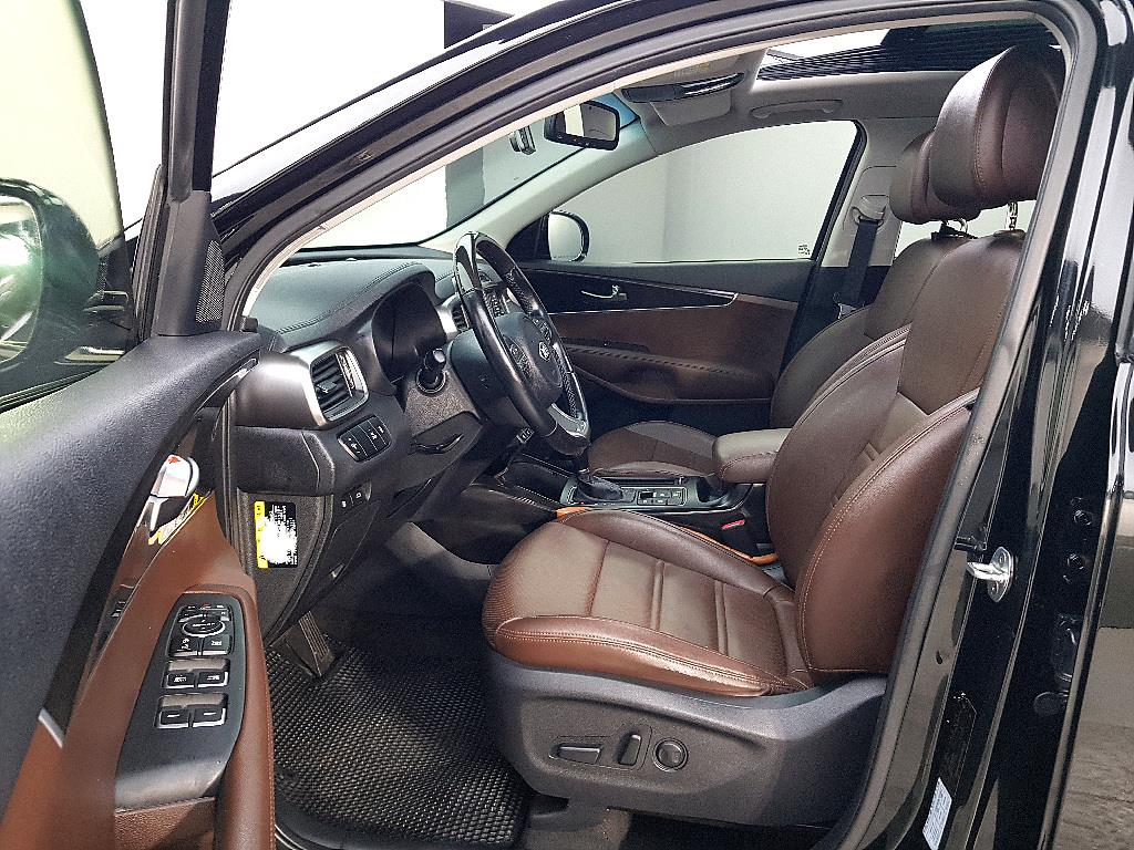 KIA Sorento - Vista 8