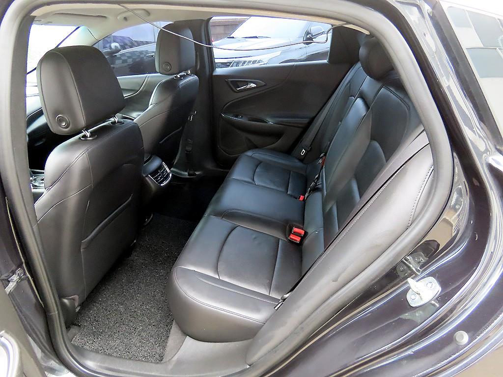 Chevrolet Malibu - Vista 6