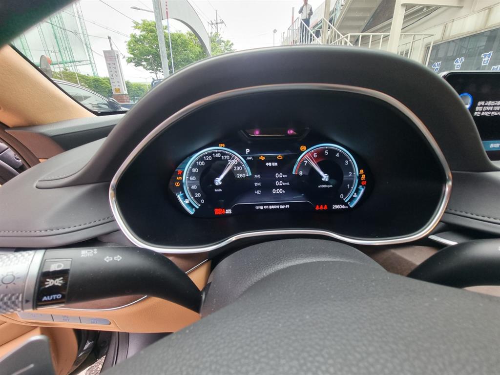 Genesis G80 - Vista 12