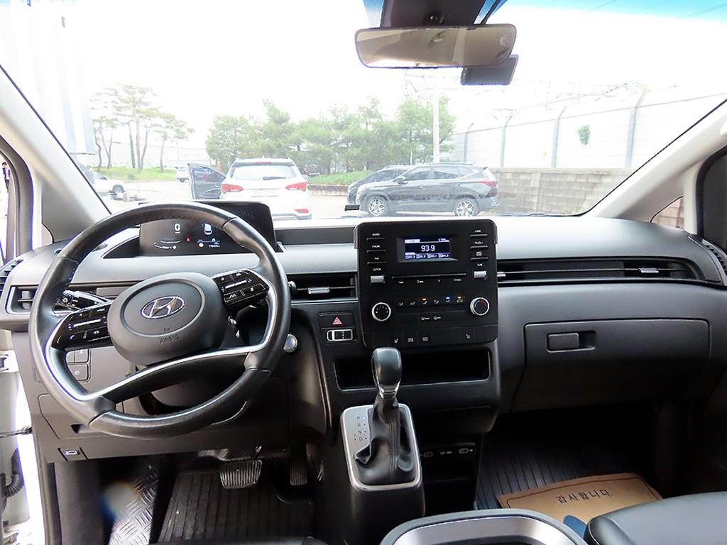 HYUNDAI Staria - Vista 7