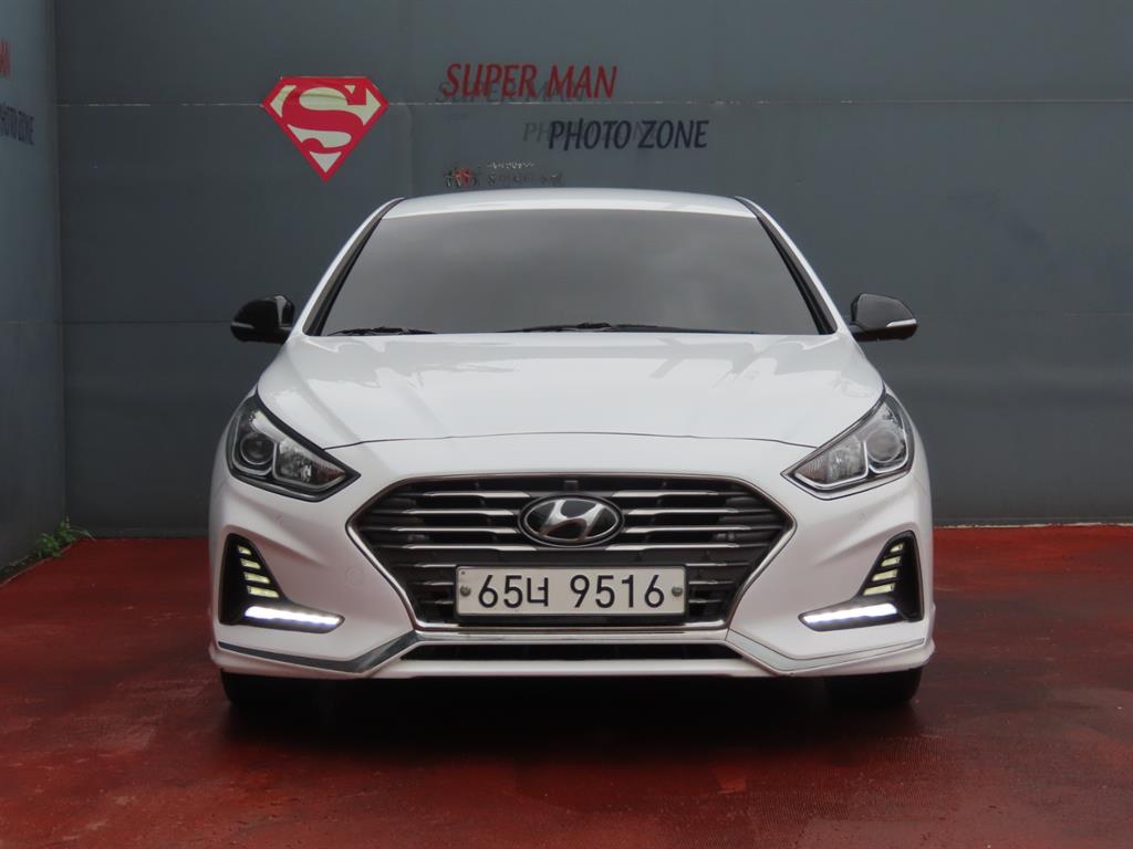 HYUNDAI Sonata - Vista 3