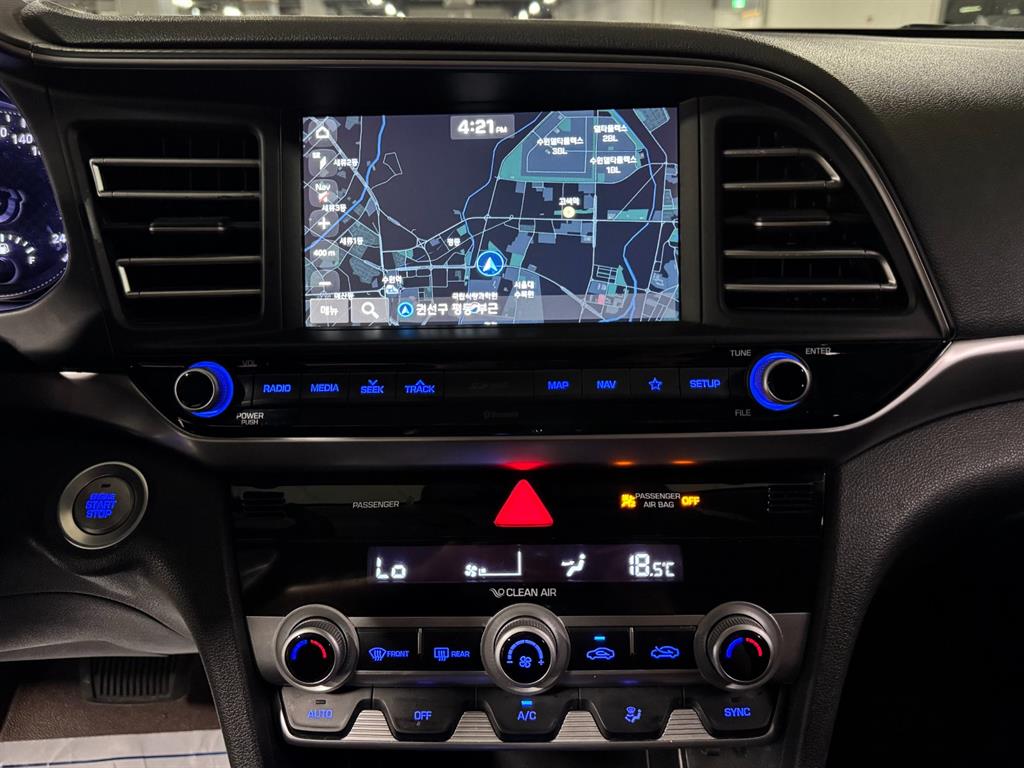 HYUNDAI Avante 2019 Azul - Importación desde Corea - HF Imports Iquique - Foto 14