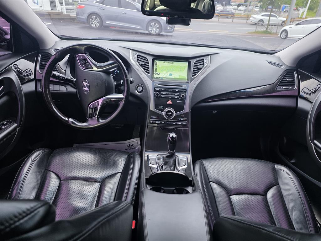 HYUNDAI Grandeur - Vista 7