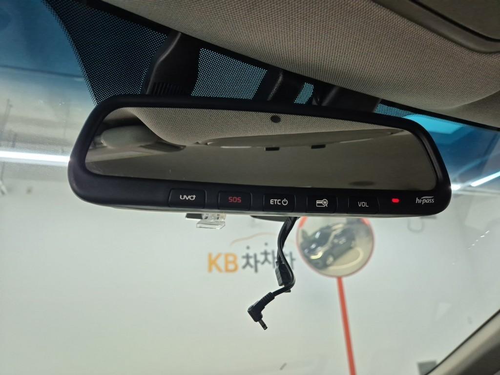 KIA Carnival 2019 Negro - Importación desde Corea - HF Imports Iquique - Foto 17
