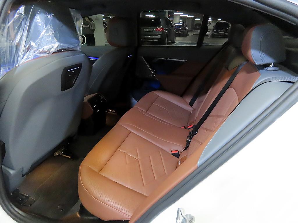 BMW 5 Series - Vista 7
